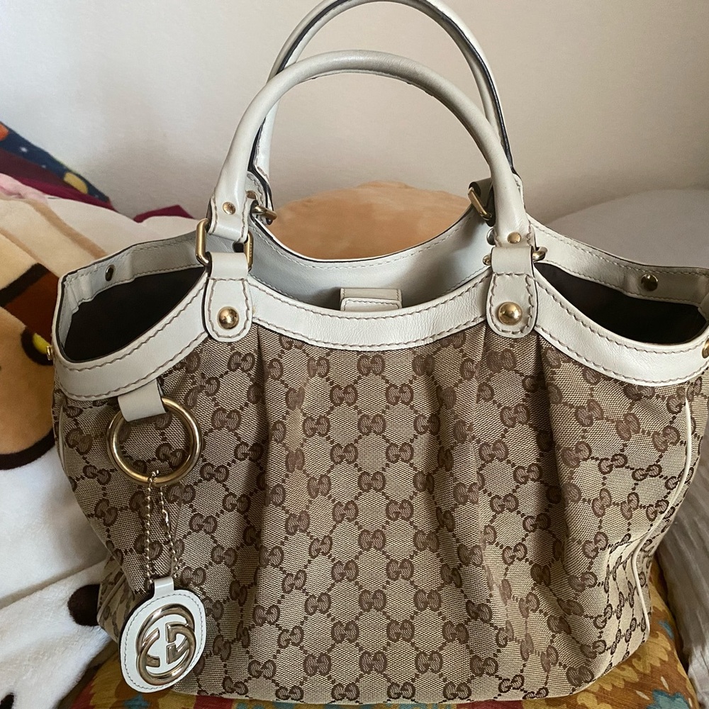 Gucci Sukey Signature Bag